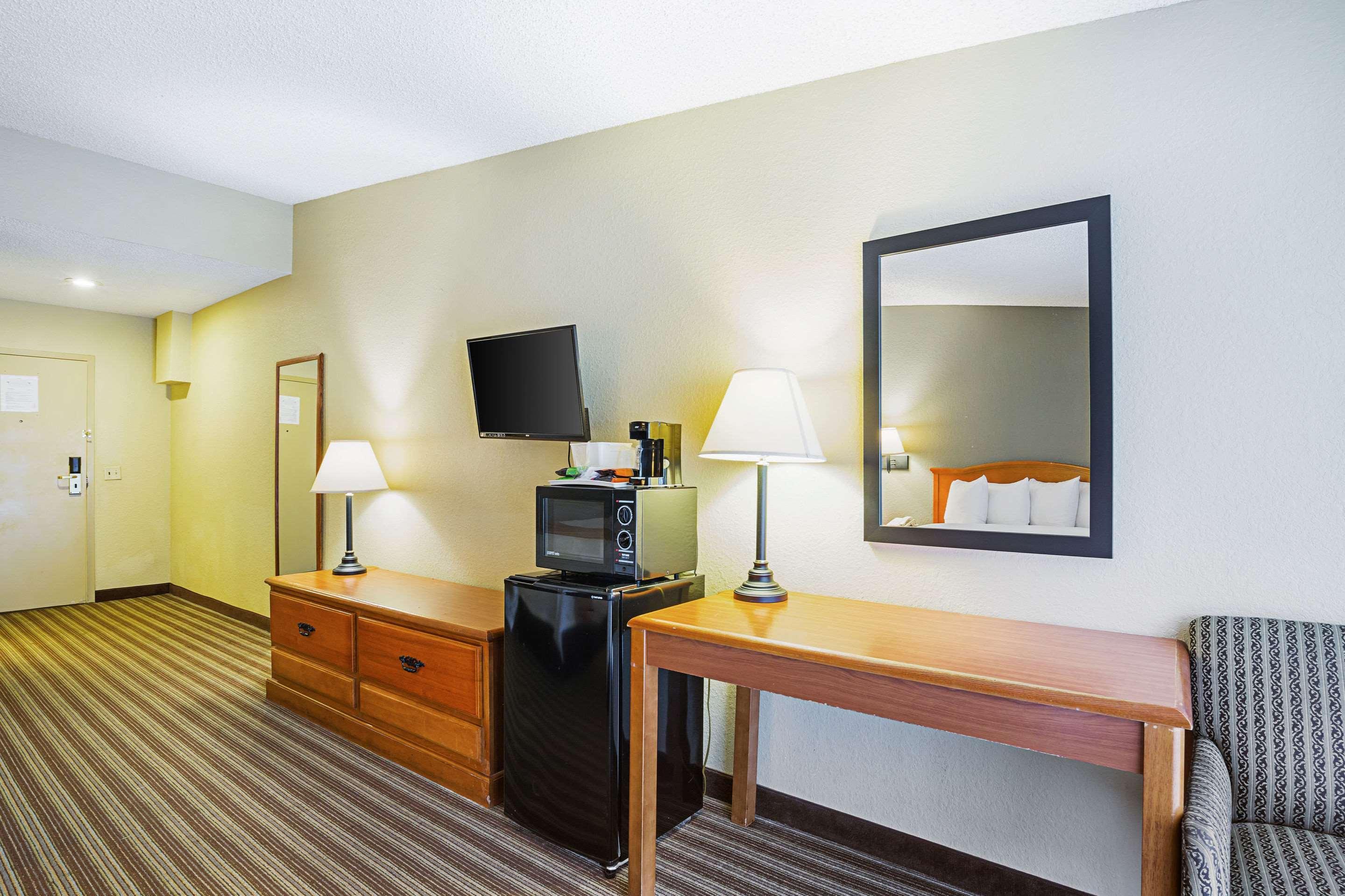 Quality Inn And Suites Nrg Park - Medical Center Houston Exterior foto